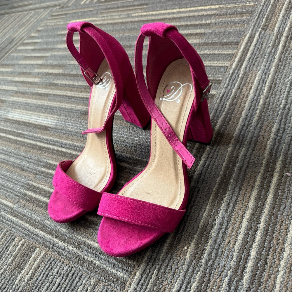 Fuchsia heels